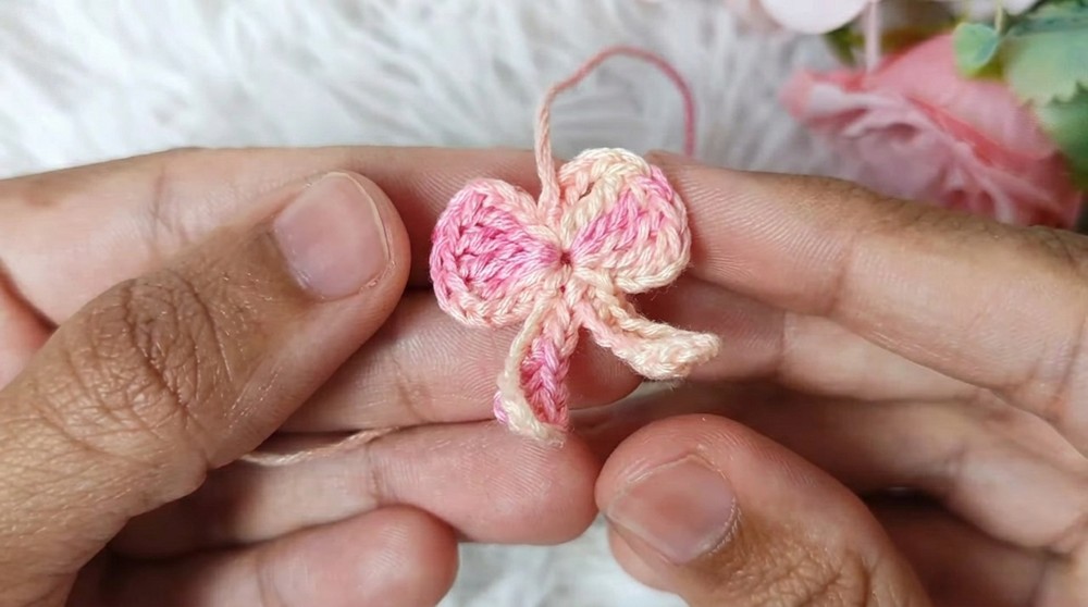 How To Crochet Bow Earrings (7)