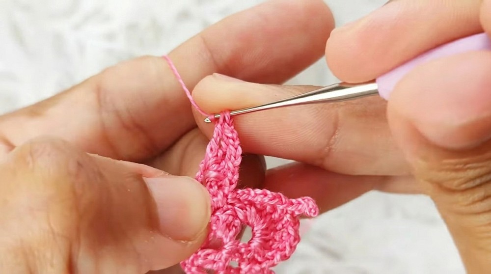 How To Crochet Butterfly Earrings (5)