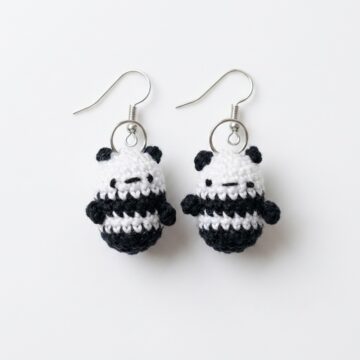How To Crochet Cute Panda Earrings (1)