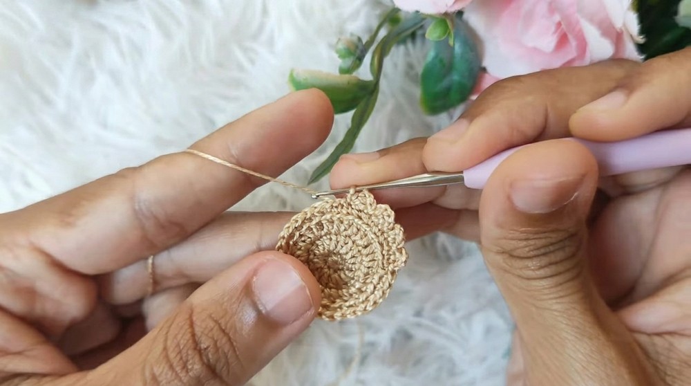 How To Crochet Easy And Beautiful Earrings (8)