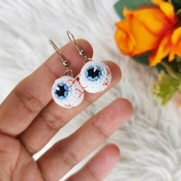How To Crochet Eye Bow Earrings Pattern (1)