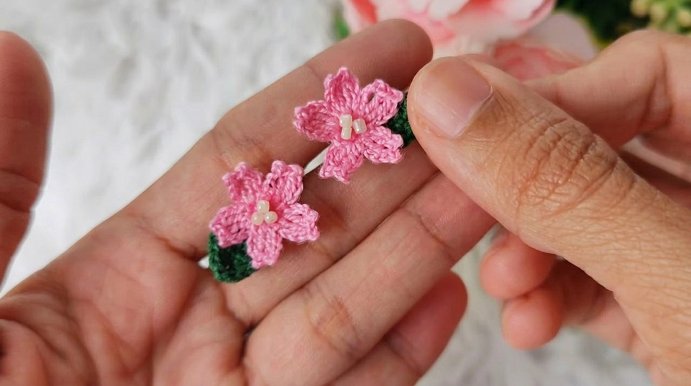 How To Crochet Flower Earrings Pattern (9)