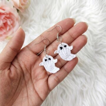How To Crochet Ghost Earrings Pattern (1)