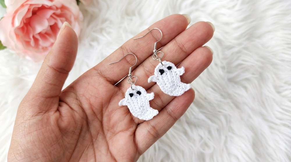 How To Crochet Ghost Earrings Pattern (3)