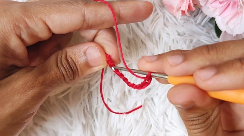 How To Crochet Infinity Earrings (3)