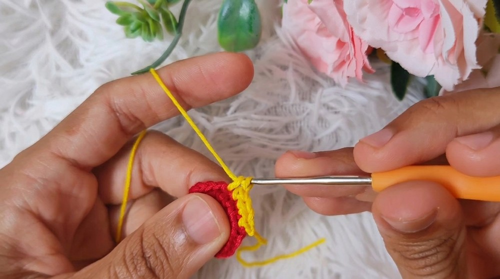 How To Crochet Infinity Earrings (8)