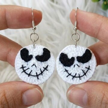 How To Crochet Jack Skellington Earrings (2)