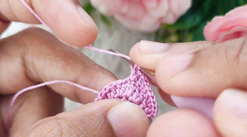 How To Crochet Jack Skellington Earrings (7)