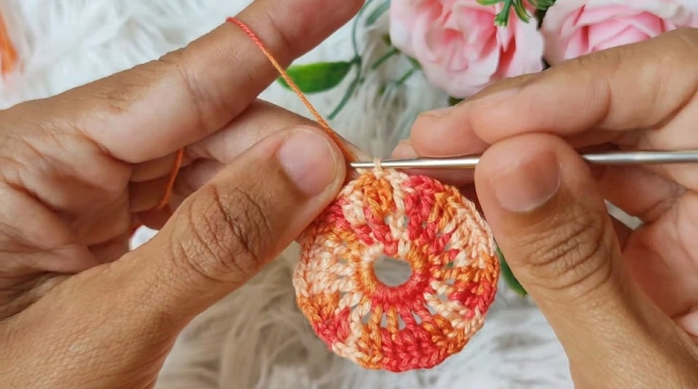 How To Crochet Mandala flower Earrings (10)
