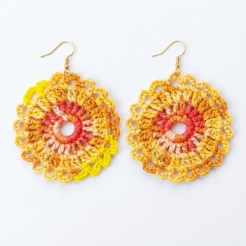 How To Crochet Mandala flower Earrings (2)