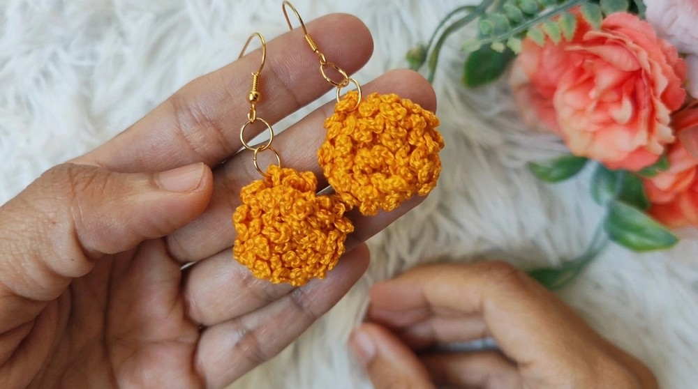 How To Crochet Marigold Flower Earrings (9)