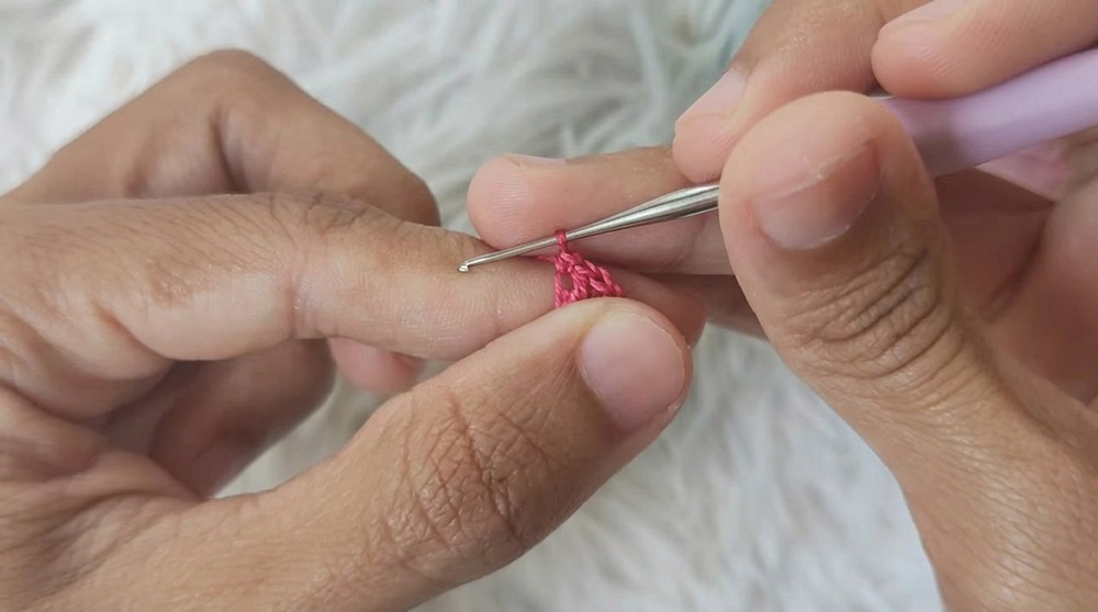 How To Crochet Rose Earrings (2)