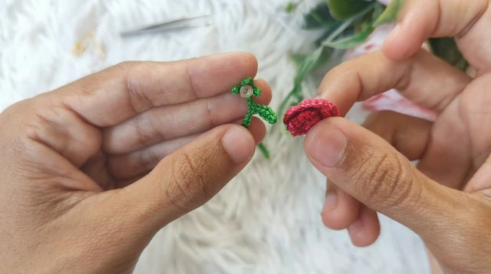 How To Crochet Rose Earrings (6)