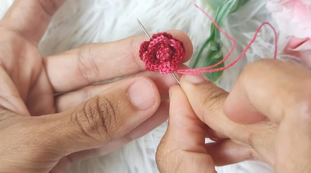 How To Crochet Rose Earrings (8)