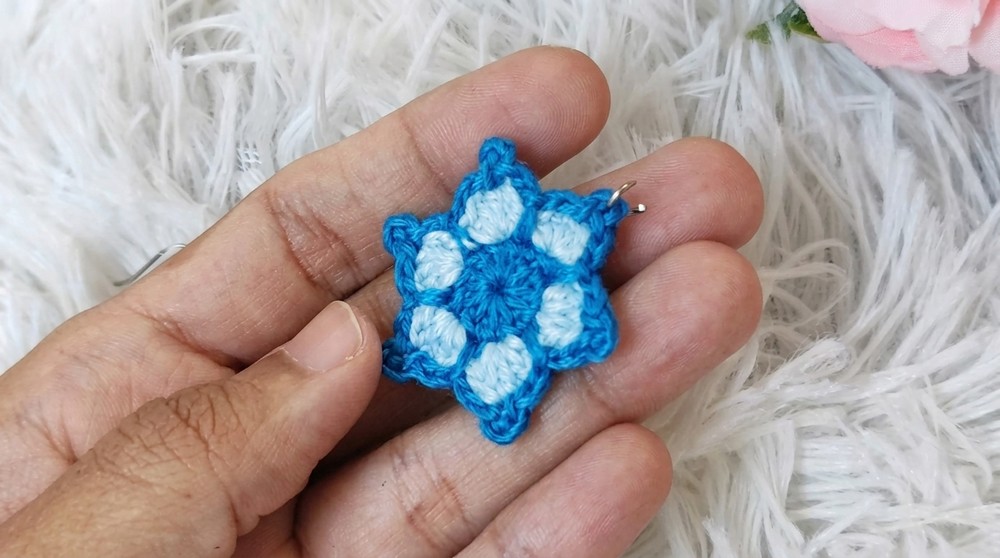 How To Crochet Simple And Easy Earrings (6)