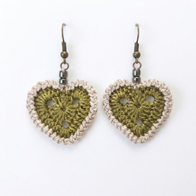 How To Crochet Super Elegant Heart Earrings (5)