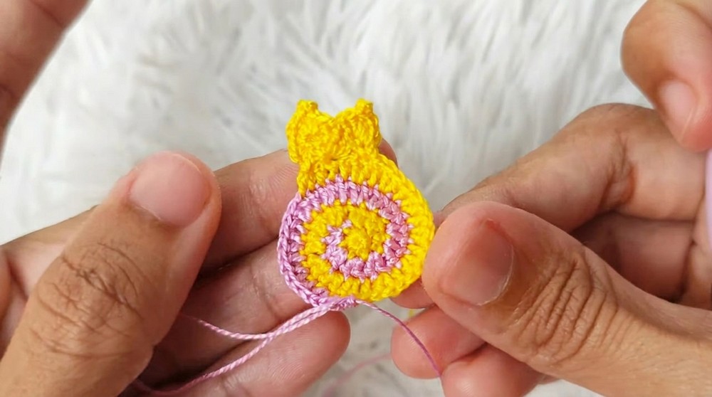 How to Crochet Cat Earrings – Easy Pattern (10)
