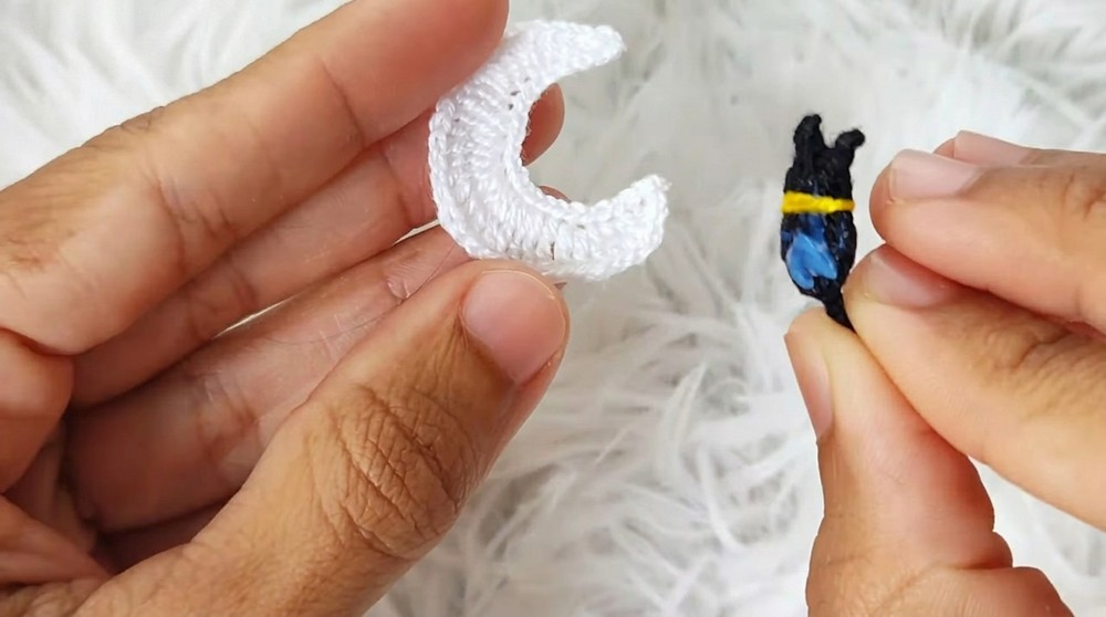 How to Crochet Cat on the Moon Earrings (6)