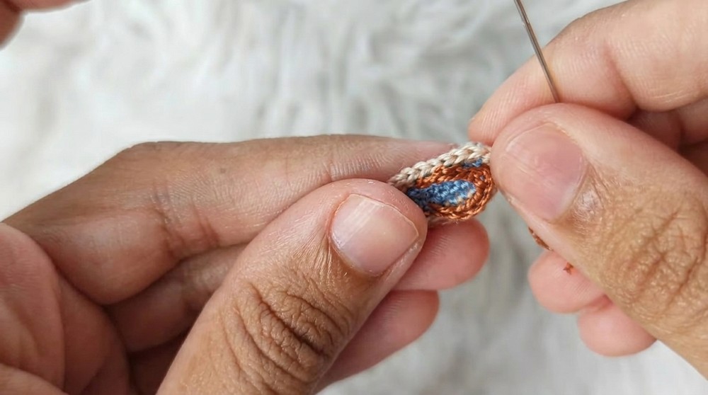 How to Crochet Cute Slipper Earrings Pattern (6)