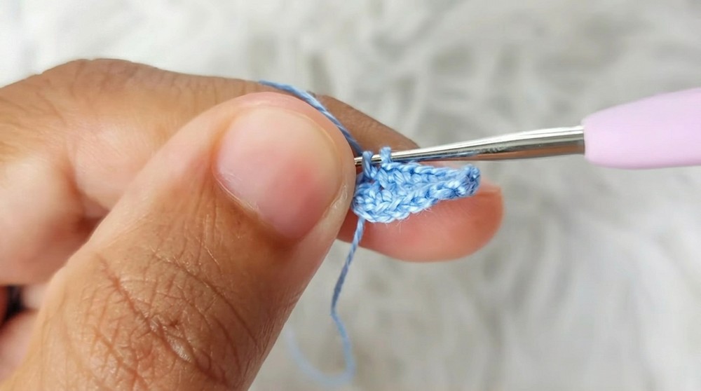 How to Crochet Cute Slipper Earrings Pattern (7)