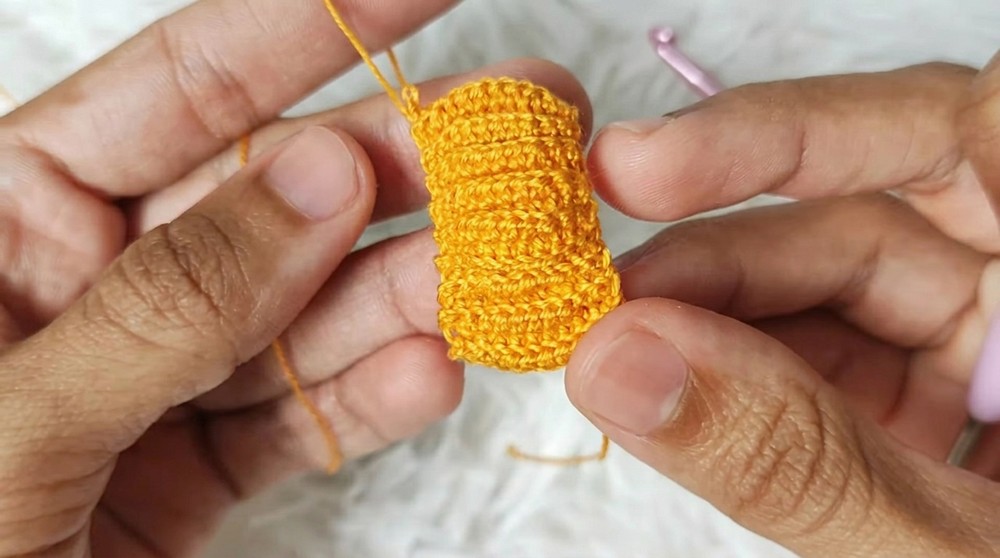 How to Crochet Halloween Earrings(5)