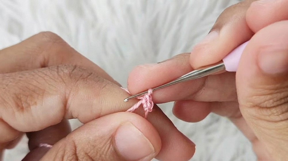 How to Crochet Strawberry Earrings – Easy Pattern (2)
