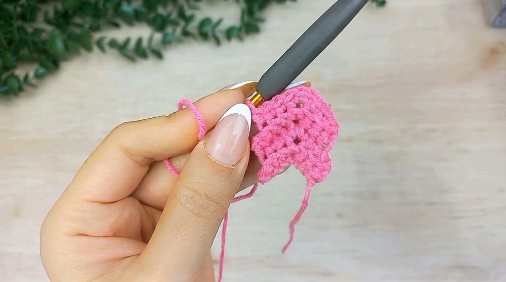 Amazing Crochet Bookmark Pattern 4