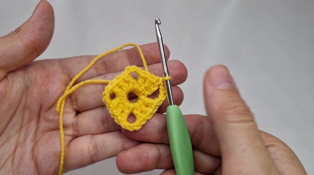 Amazing Crochet Granny Square Pattern 3