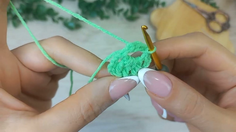 Beautiful Crochet Flower Pattern 2