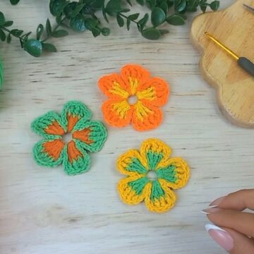 Beautiful Crochet Flower Pattern 7