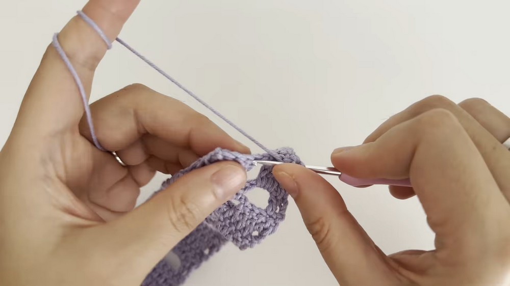 Beautiful Crochet Headband Pattern 5