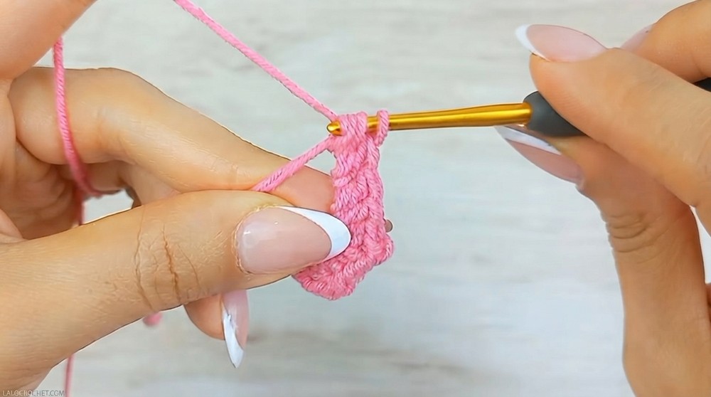 Beautiful Crochet Mini Heart Pattern 3