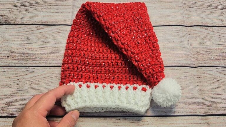 Crochet Baby Santa Hat Pattern 7