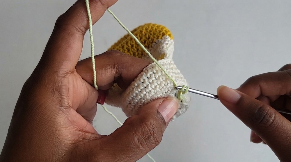 Crochet Big Mouth Monster Keychain Pattern 4