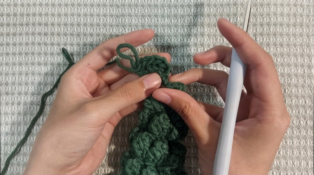 Crochet Christmas Scarf Pattern 5
