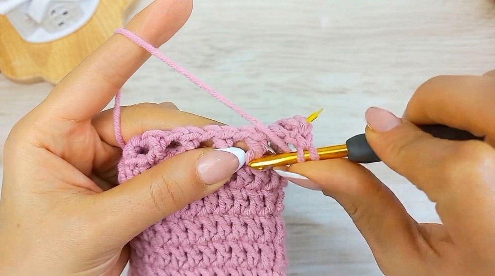 Crochet Drawstring Pouch Pattern 5