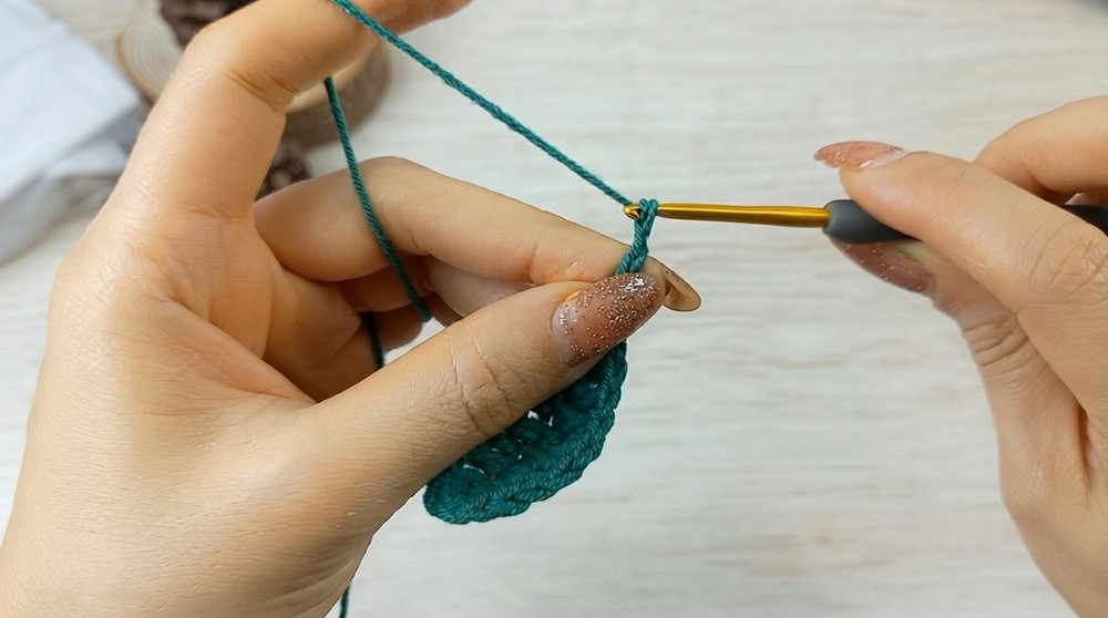 Crochet Flower Bookmark Pattern 5