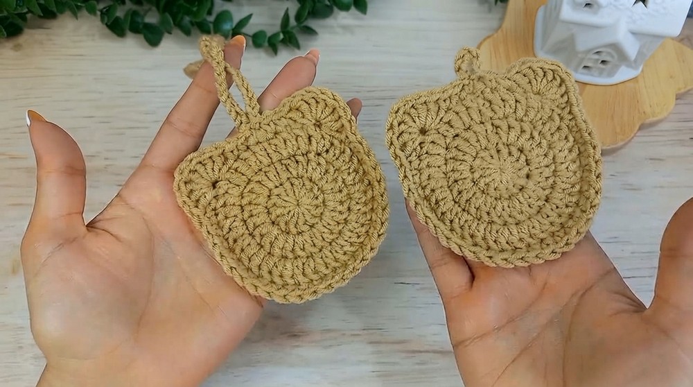 Crochet Small Bear Pouch Pattern 4