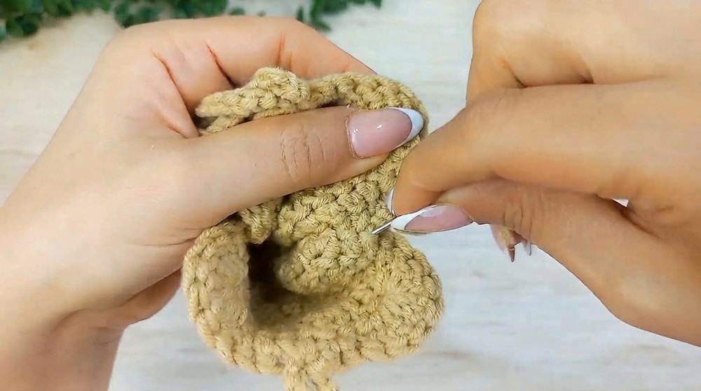 Crochet Small Bear Pouch Pattern 6