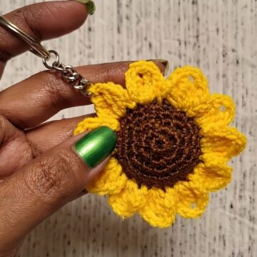 Crochet Sunflower Keychain Pattern 6