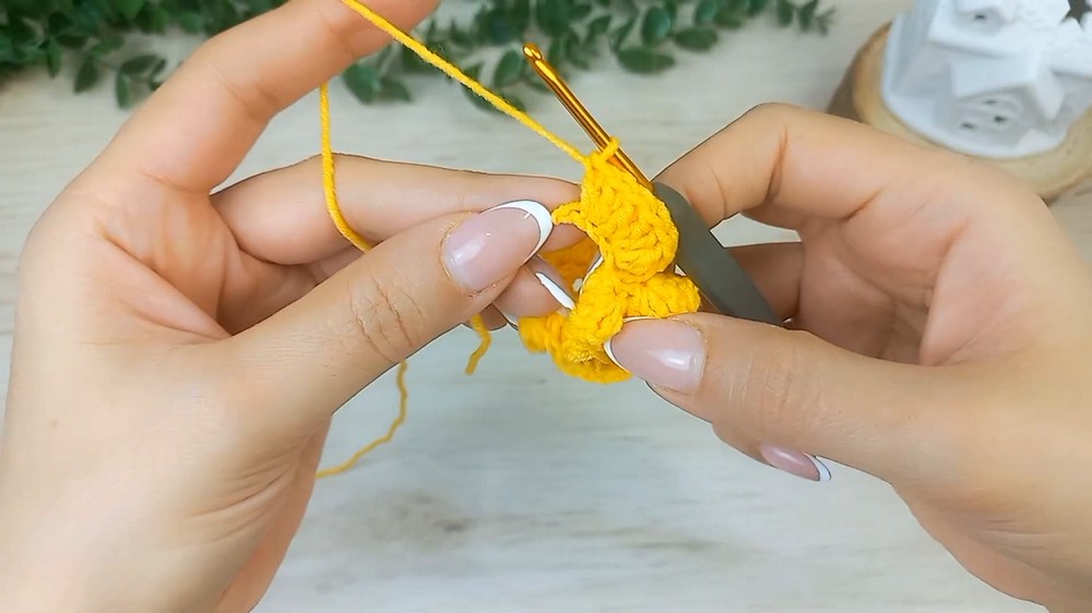 Cute Crochet Caterpillar Keychain Pattern 3