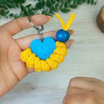 Cute Crochet Caterpillar Keychain Pattern 6