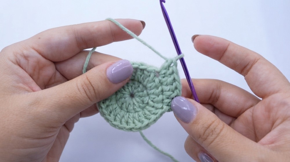 Cute Crochet Christmas Bauble Pattern 3