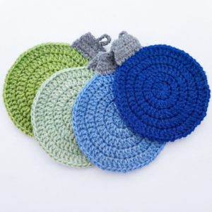 Cute Crochet Christmas Bauble Pattern 6