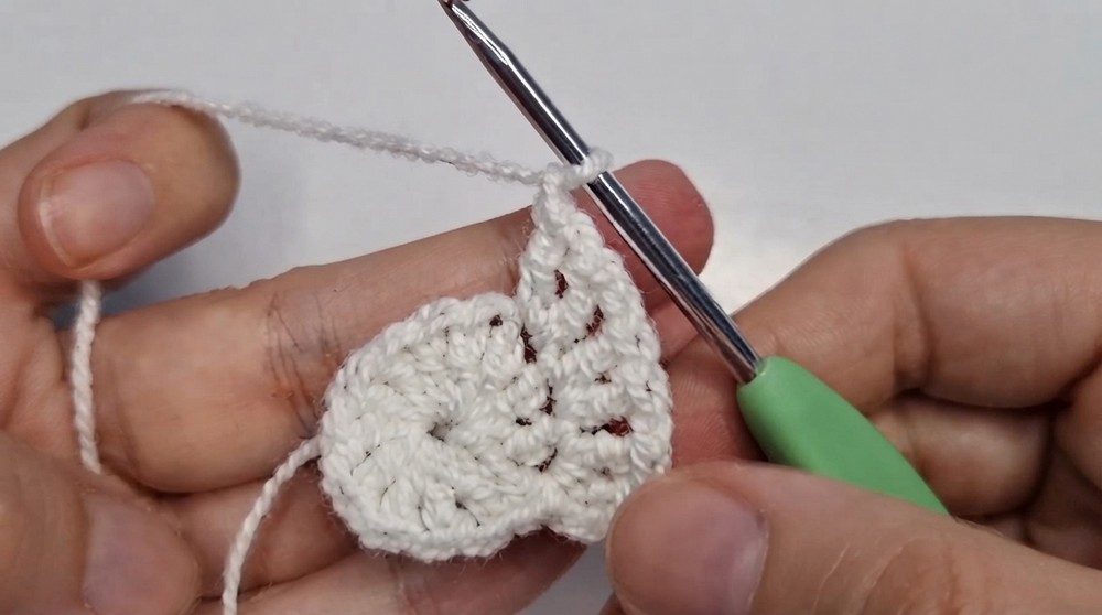 Cute Crochet Flower Bouquet Pattern 2