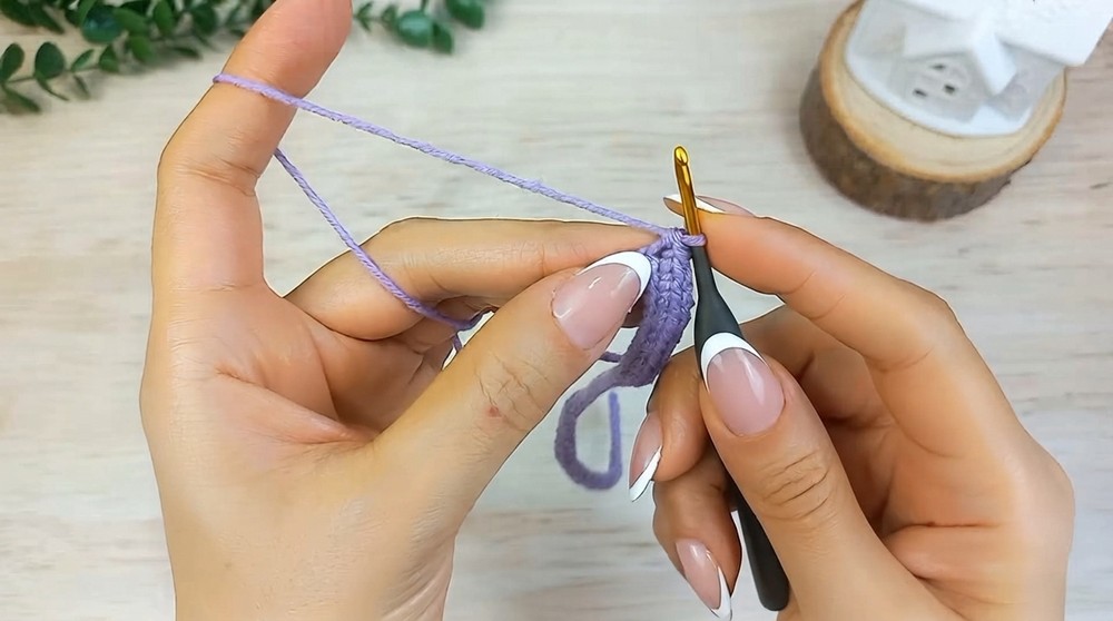 Easy Crochet Mesh Hairband Pattern 2