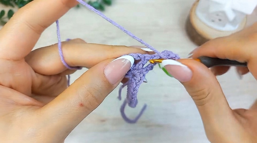 Easy Crochet Mesh Hairband Pattern 3