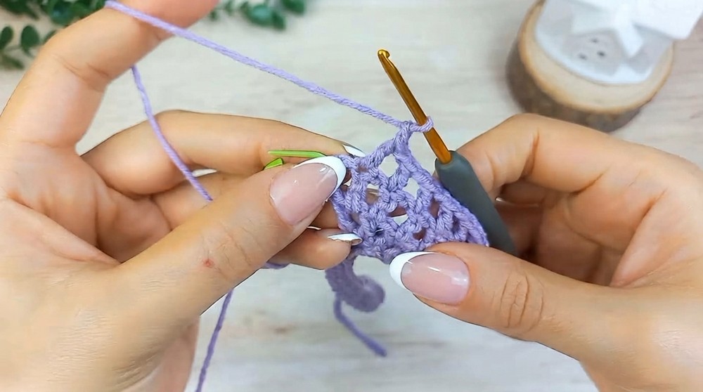 Easy Crochet Mesh Hairband Pattern 4