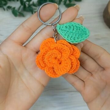 Easy Crochet Rose Keychain Pattern 8