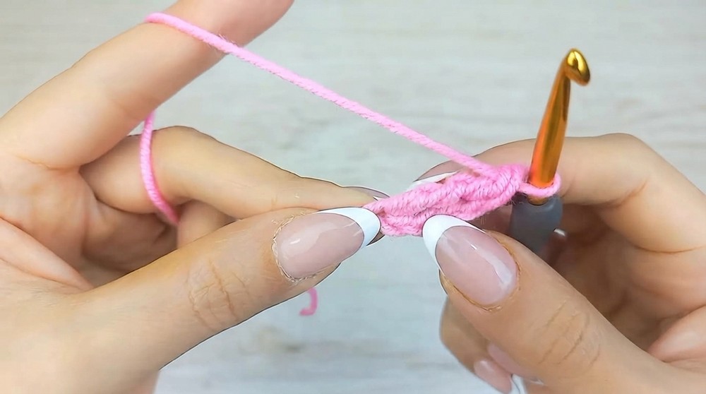Handmade Crochet Bow Pattern 2
